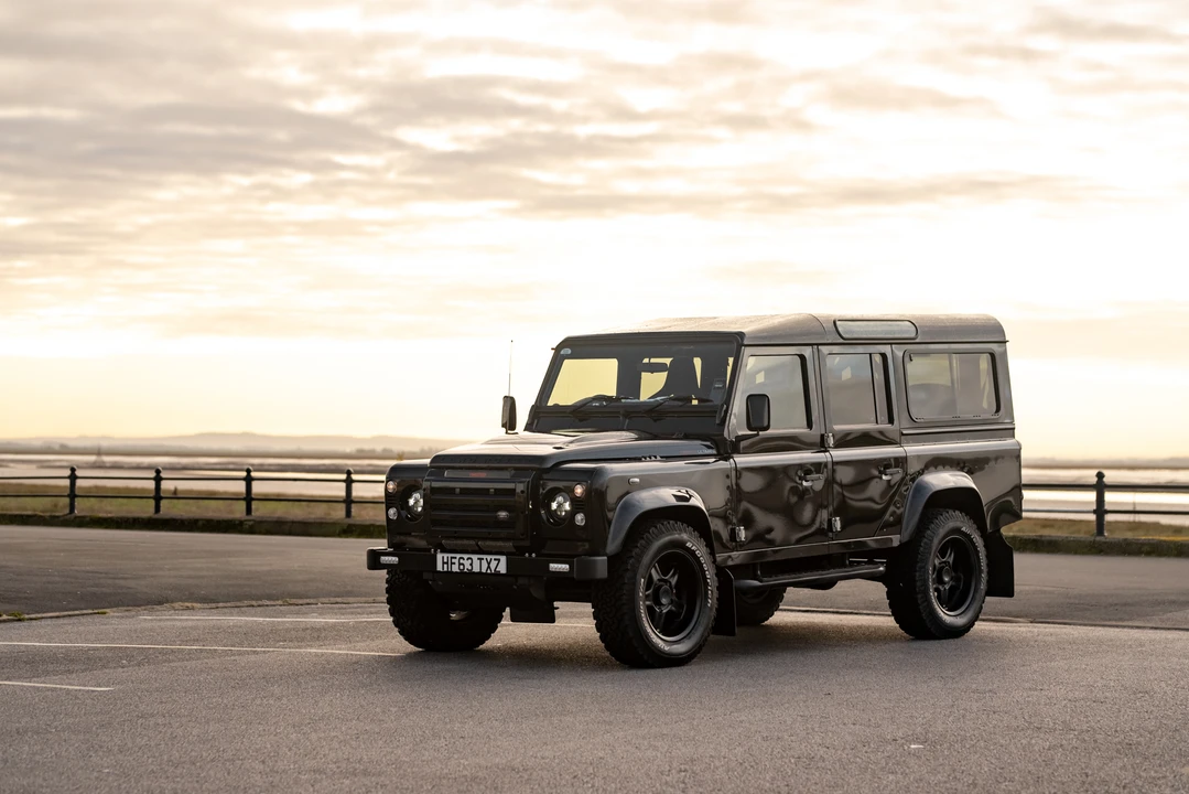 2013 Land Rover Defender 110 - Image 3 of 31