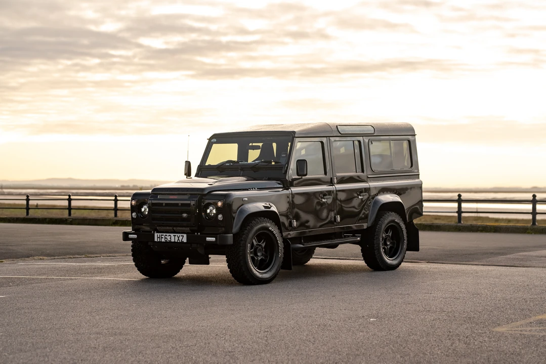 2013 Land Rover Defender 110 - Image 6 of 31