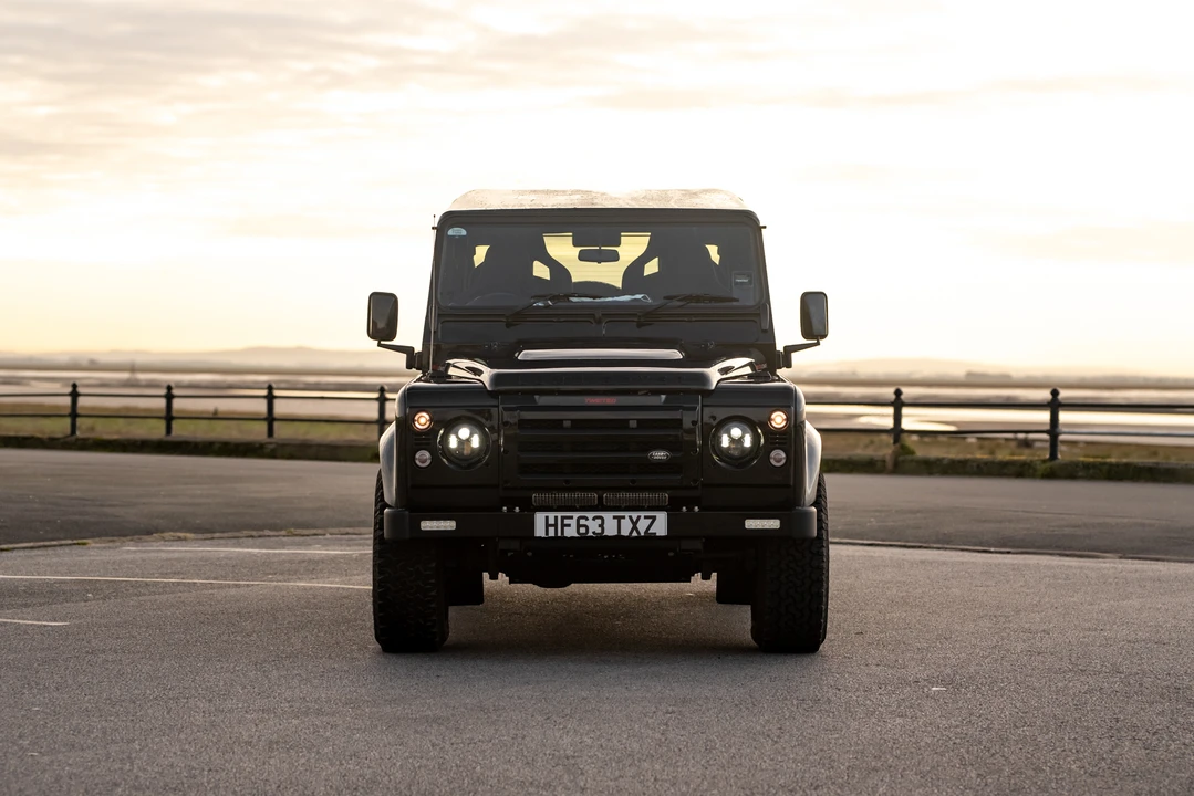 2013 Land Rover Defender 110 - Image 9 of 31