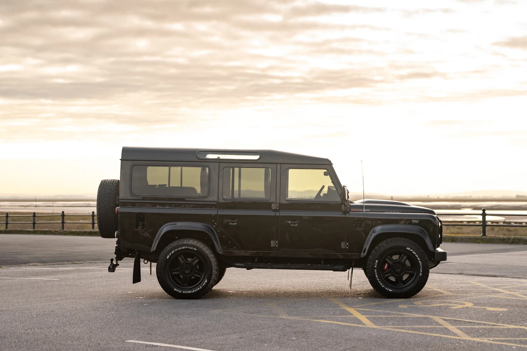 2013 Land Rover Defender 110 - Image 18 of 31