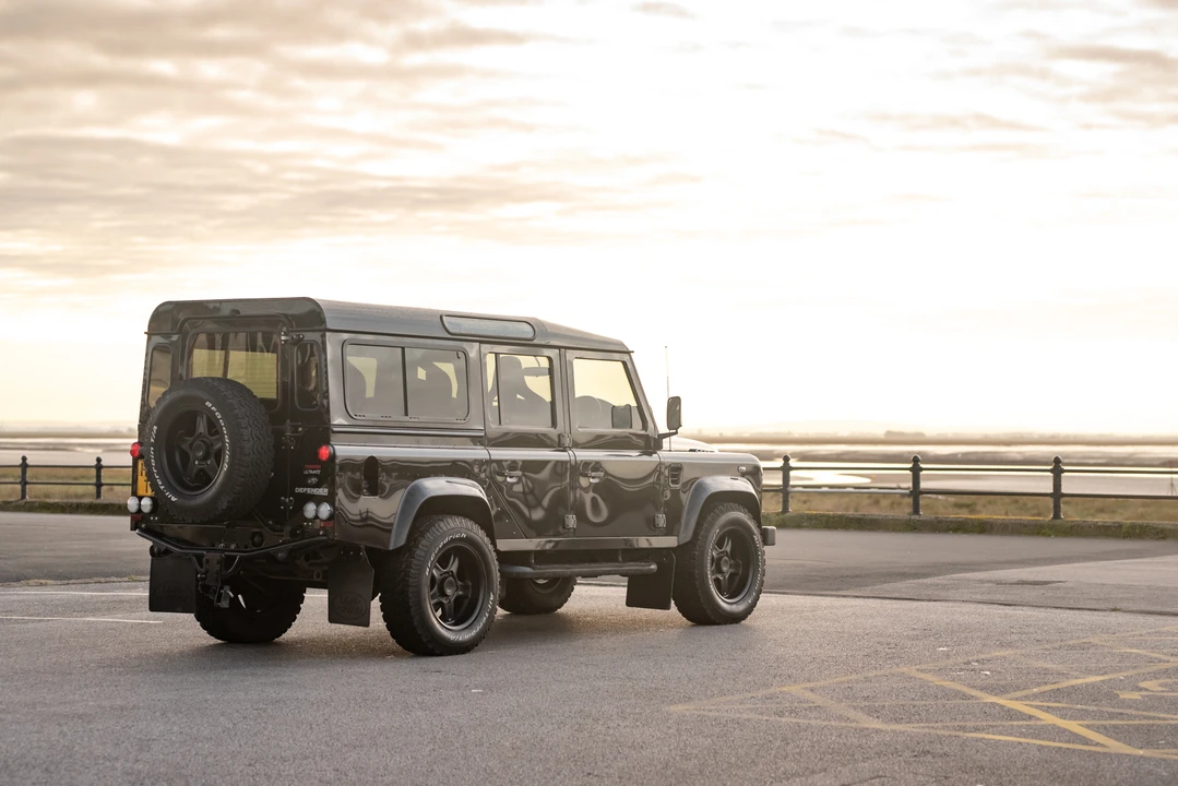 2013 Land Rover Defender 110 - Image 22 of 31