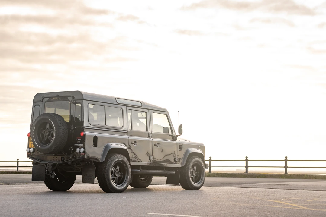 2013 Land Rover Defender 110 - Image 23 of 31