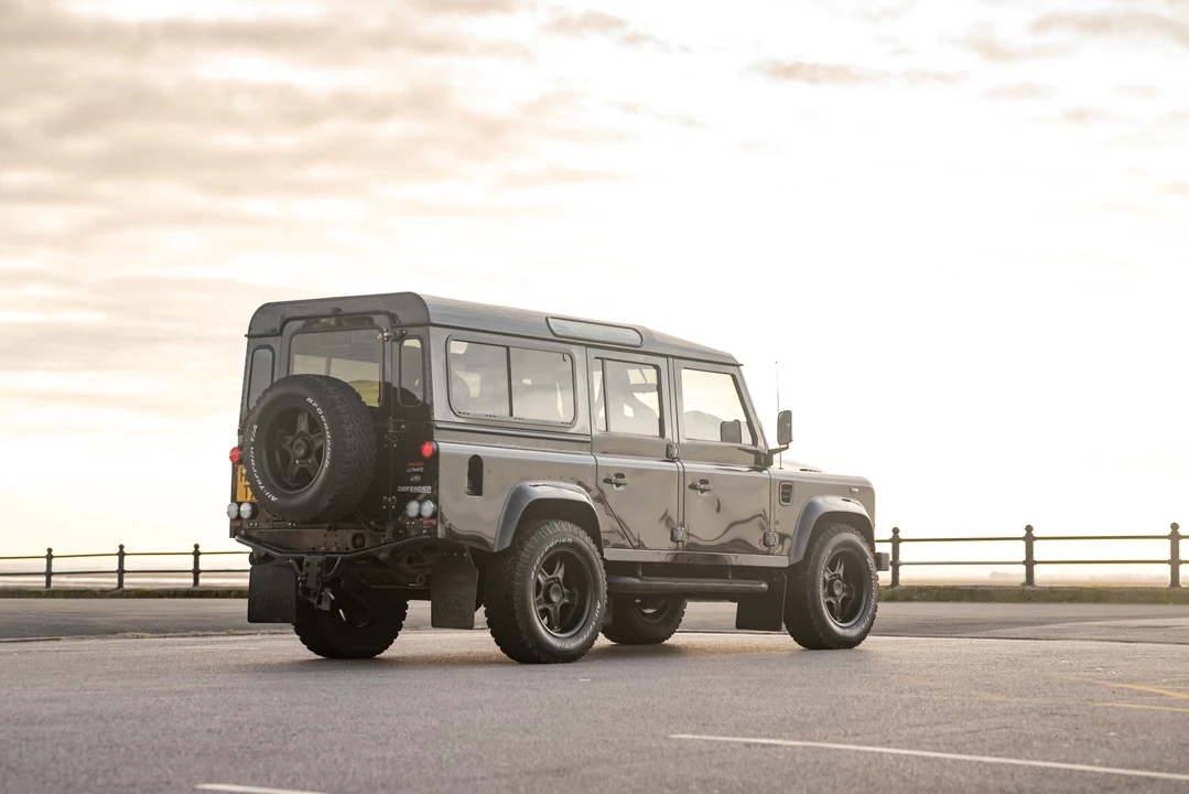 2013 Land Rover Defender 110 - Image 24 of 31
