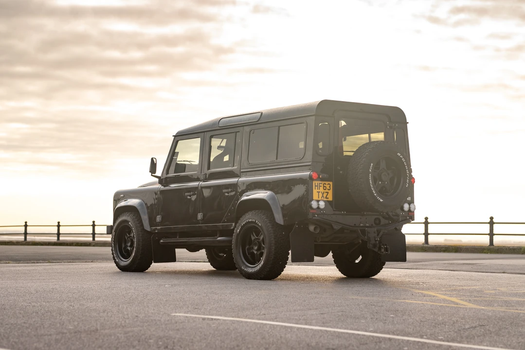 2013 Land Rover Defender 110 - Image 30 of 31