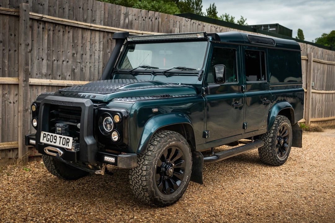 2013 Land Rover Defender 110 - Image 2 of 31