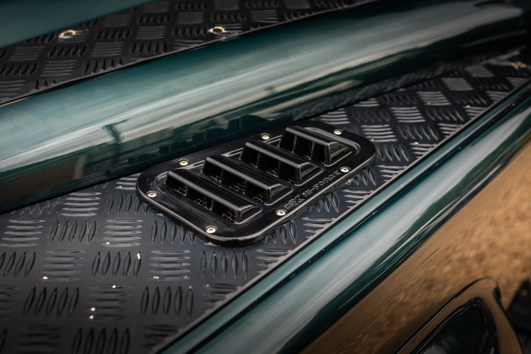 2013 Land Rover Defender 110 - Image 20 of 31