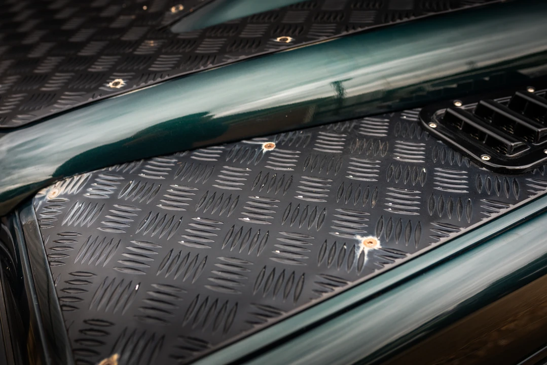 2013 Land Rover Defender 110 - Image 21 of 31