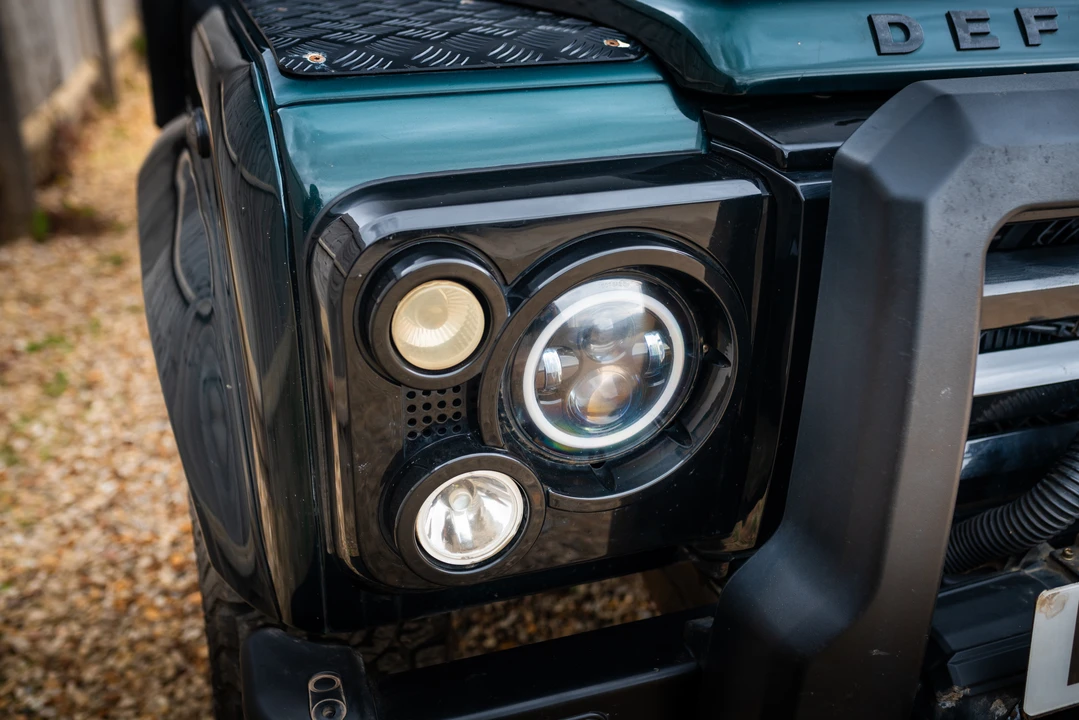 2013 Land Rover Defender 110 - Image 22 of 31