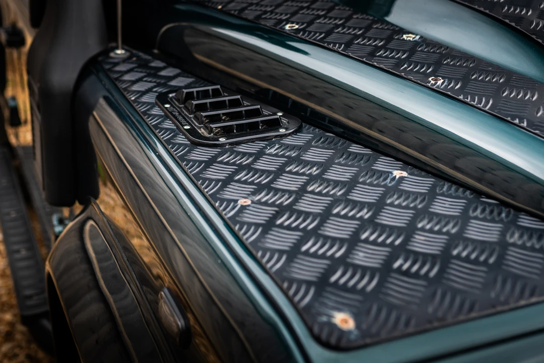 2013 Land Rover Defender 110 - Image 23 of 31