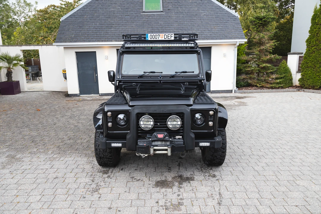 2013 Land Rover Defender 110 - Image 13 of 31