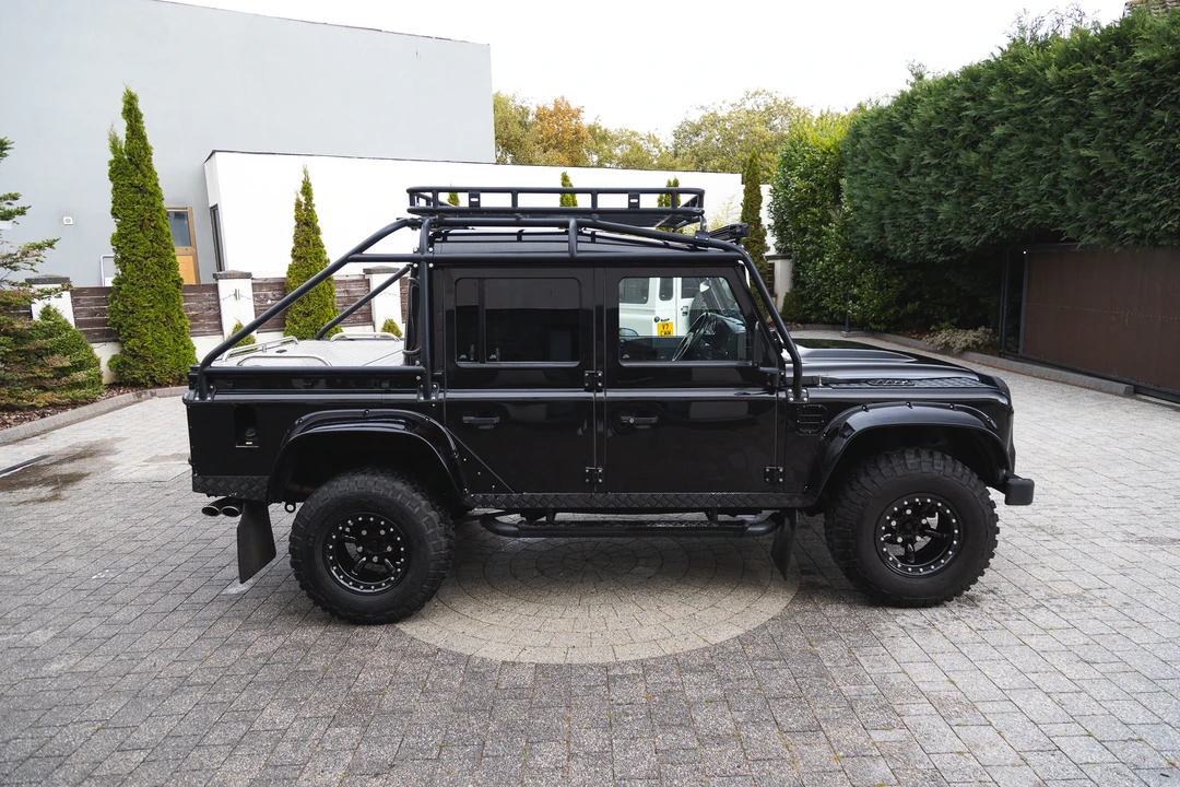 2013 Land Rover Defender 110 - Image 7 of 31