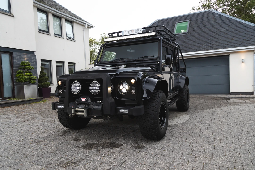 2013 Land Rover Defender 110 - Image 4 of 31
