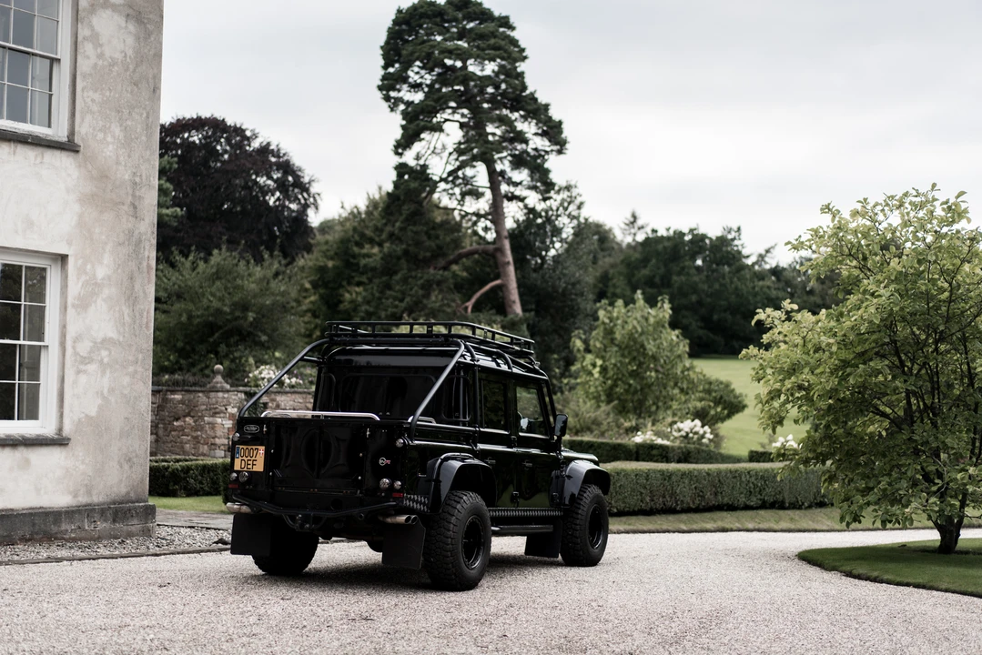 2013 Land Rover Defender 110 - Image 8 of 31