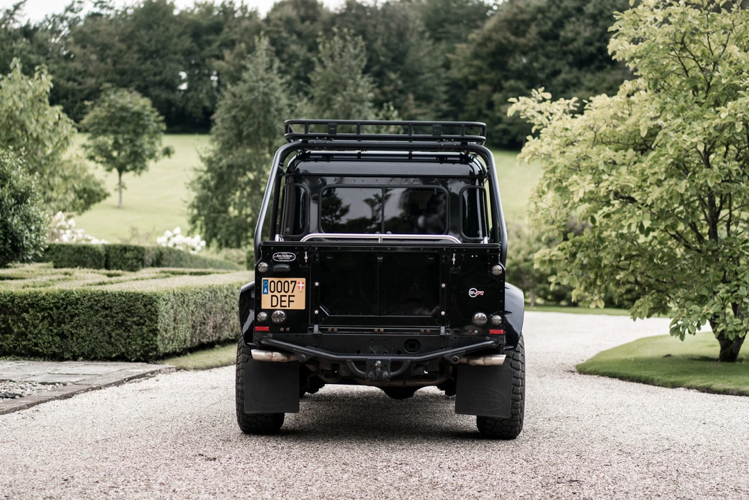 2013 Land Rover Defender 110 - Image 7 of 31