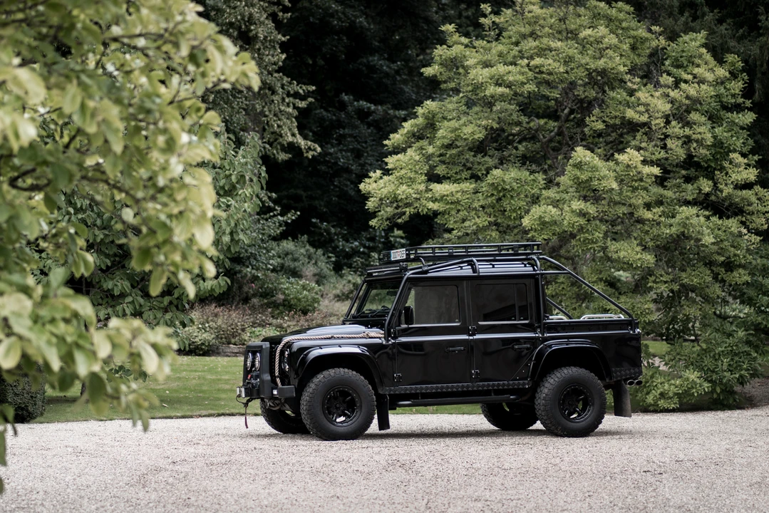 2013 Land Rover Defender 110 - Image 13 of 31