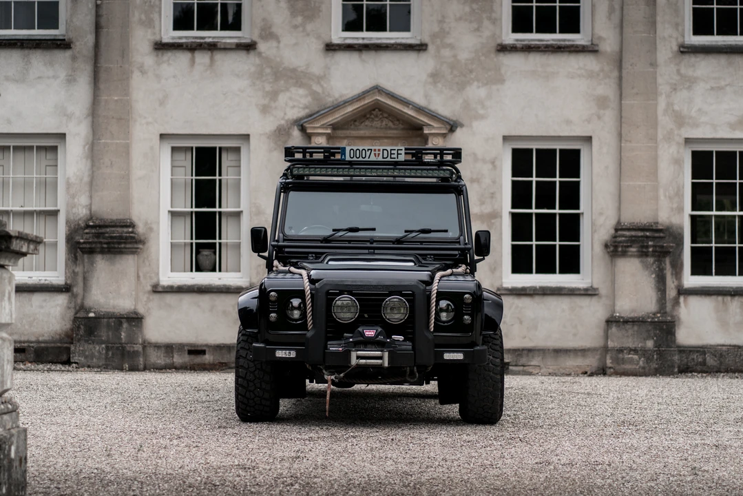 2013 Land Rover Defender 110 - Image 3 of 31