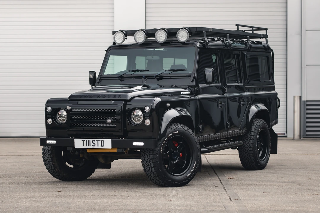 2013 Land Rover Defender 110 - Image 4 of 31