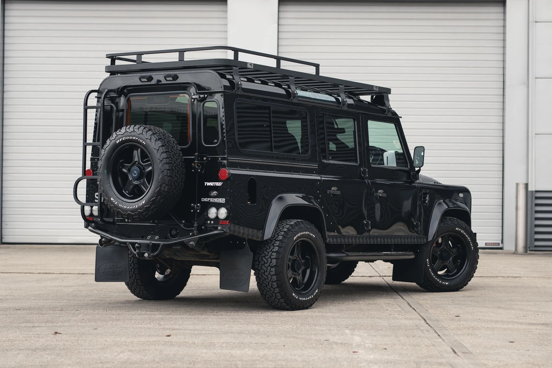 2013 Land Rover Defender 110 - Image 8 of 31