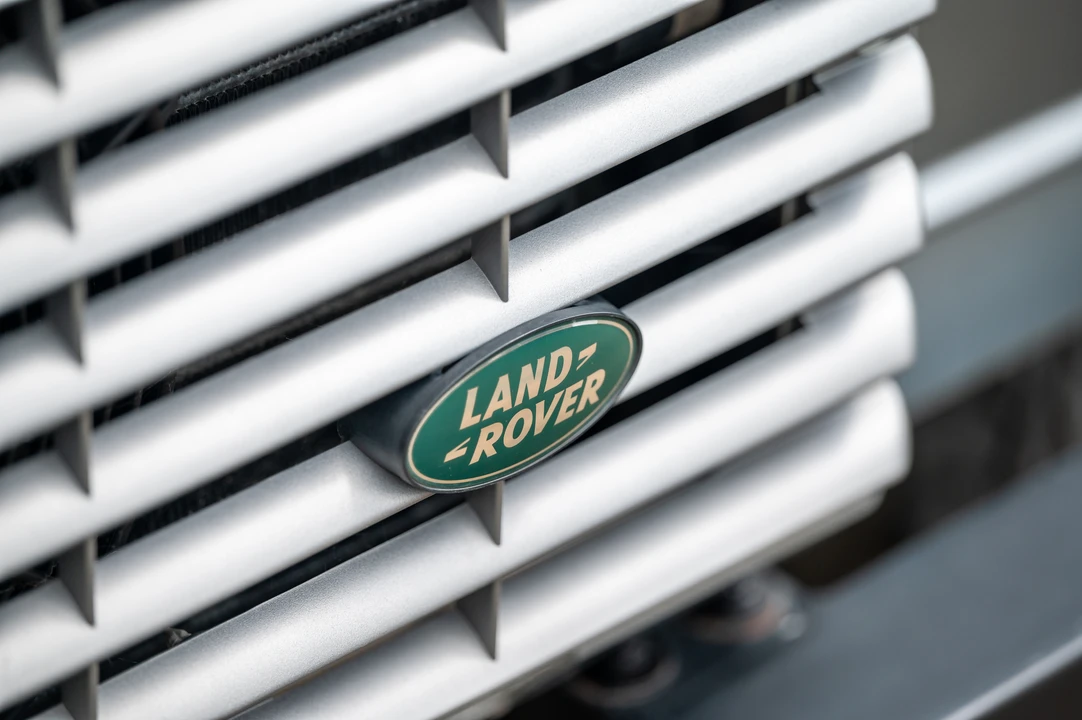 2013 Land Rover Defender 110 - Image 22 of 31
