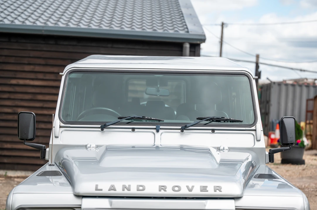 2013 Land Rover Defender 110 - Image 24 of 31
