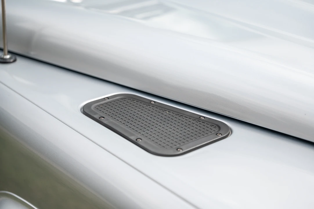 2013 Land Rover Defender 110 - Image 29 of 31