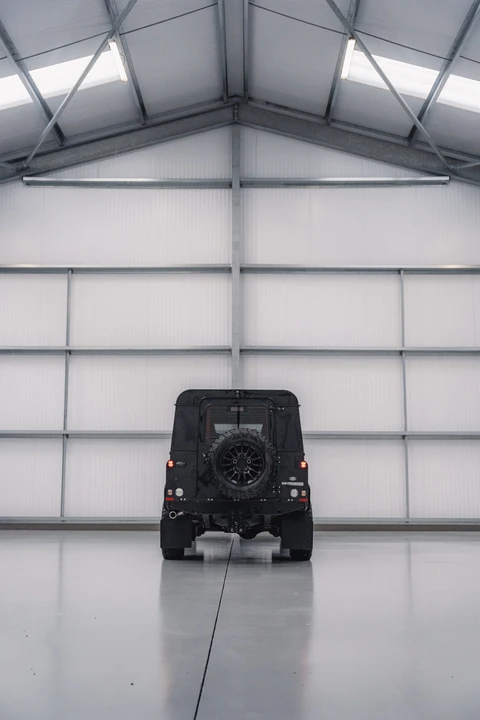 2013 Land Rover Defender 110 - Image 24 of 31