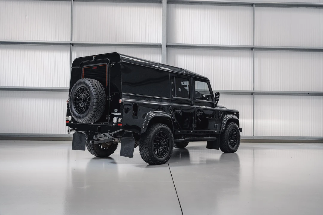 2013 Land Rover Defender 110 - Image 8 of 31