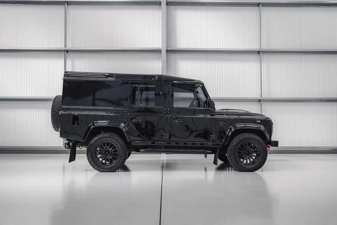 2013 Land Rover Defender 110 - Image 9 of 31