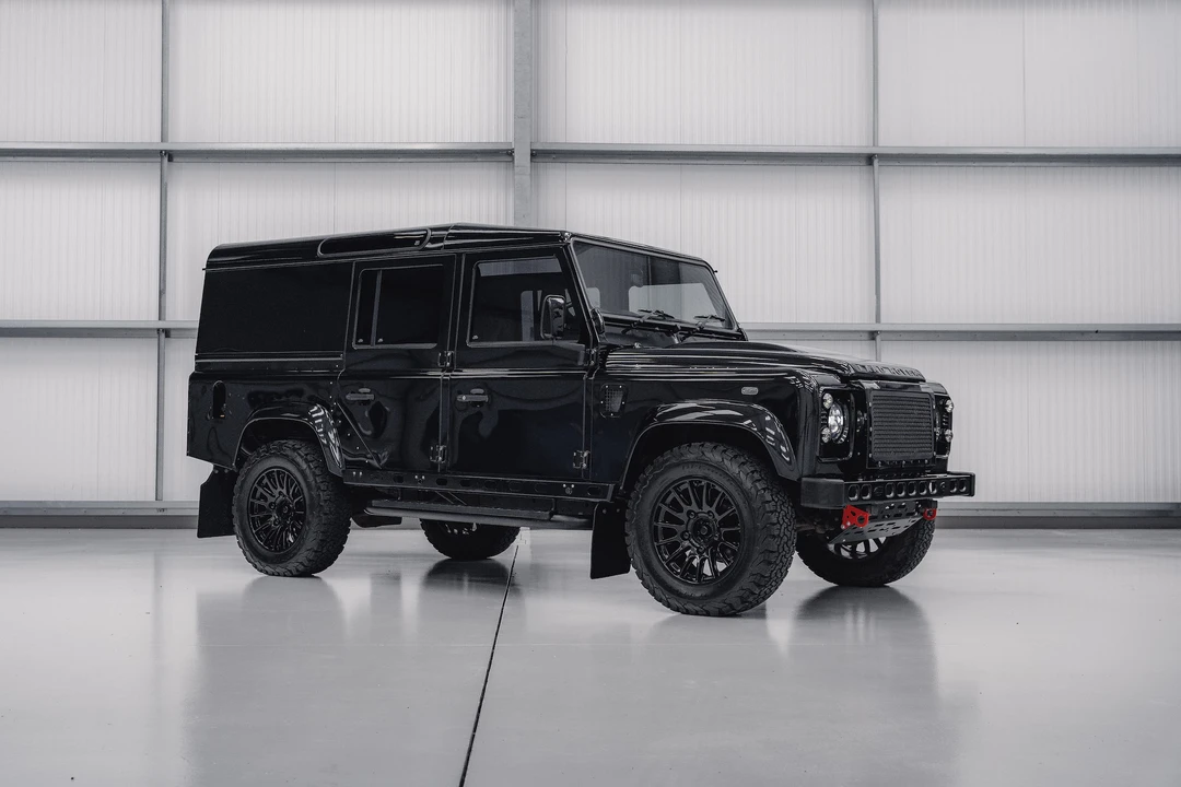 2013 Land Rover Defender 110 - Image 10 of 31