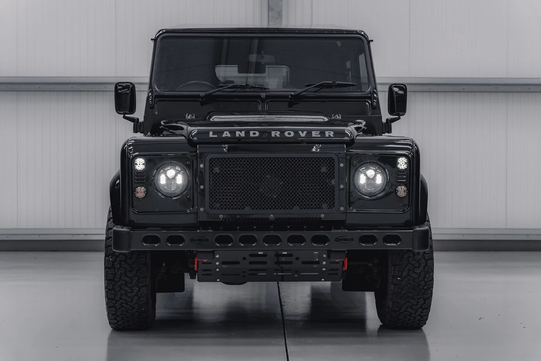 2013 Land Rover Defender 110 - Image 12 of 31