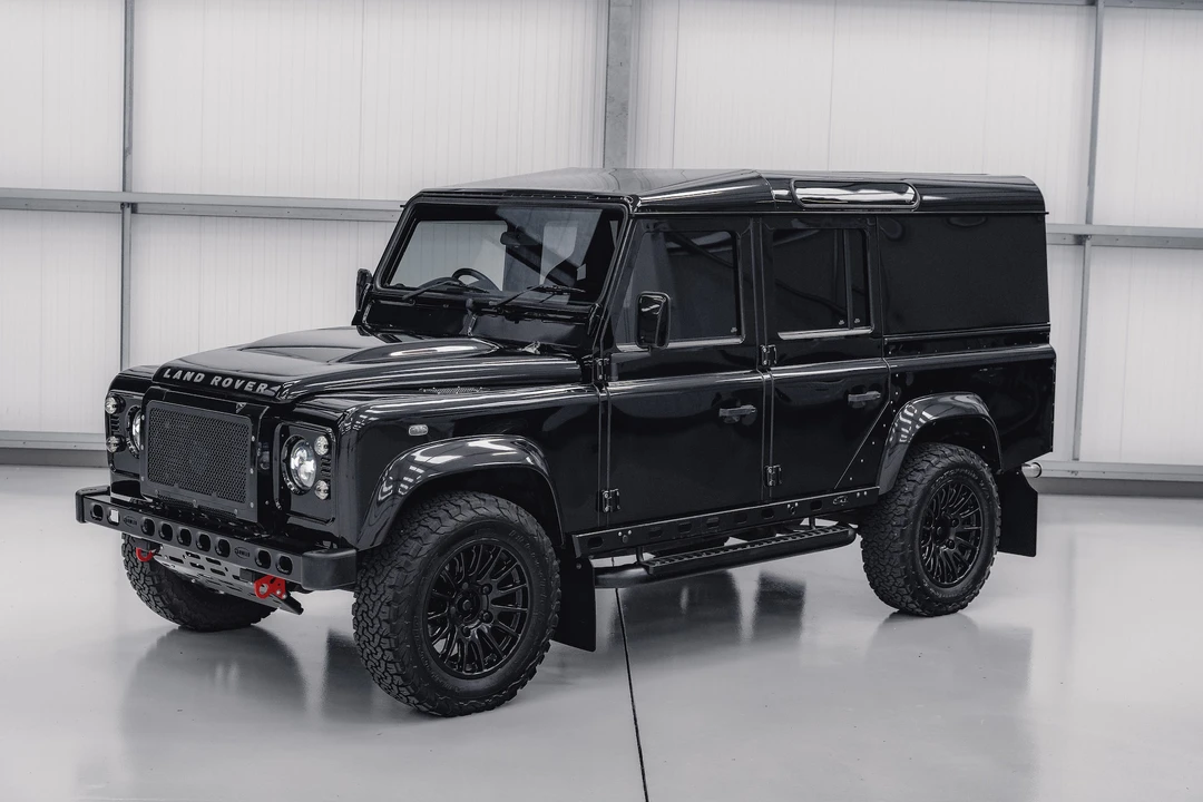 2013 Land Rover Defender 110 - Image 13 of 31