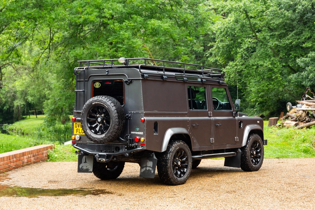 2013 Land Rover Defender 110 - Image 11 of 31