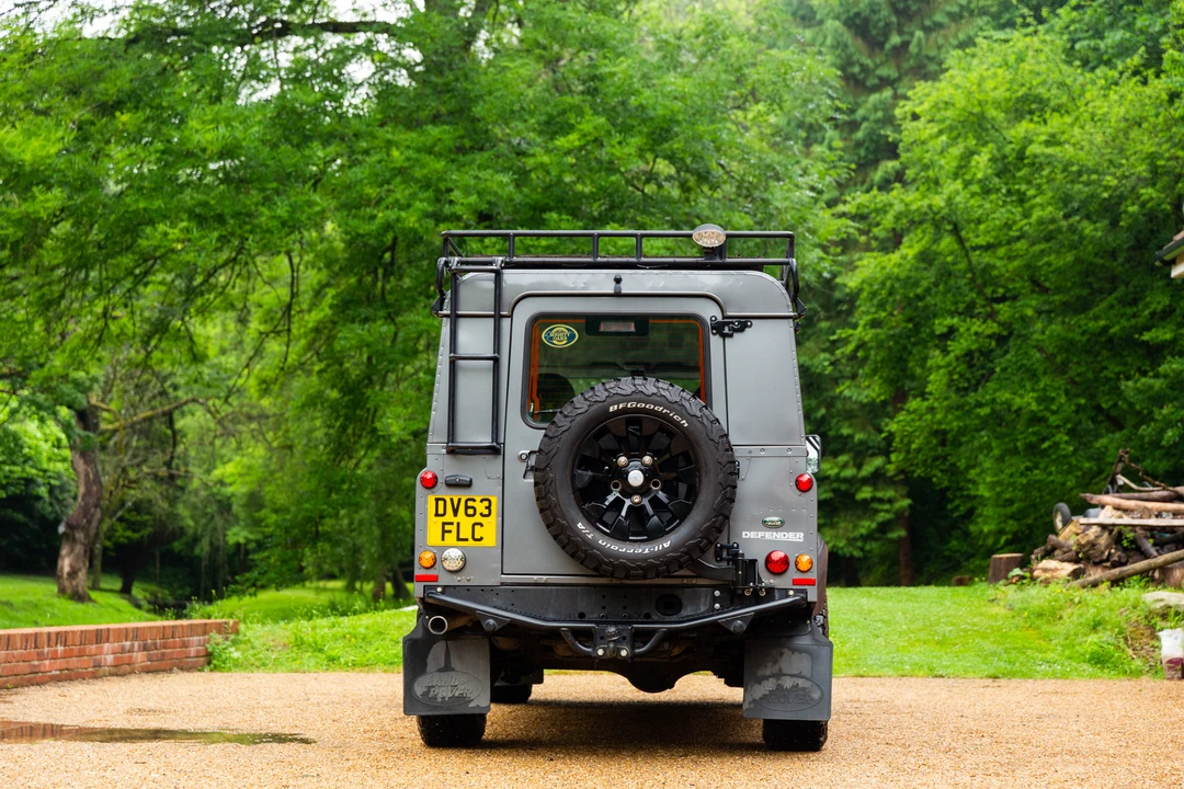 2013 Land Rover Defender 110 - Image 7 of 31