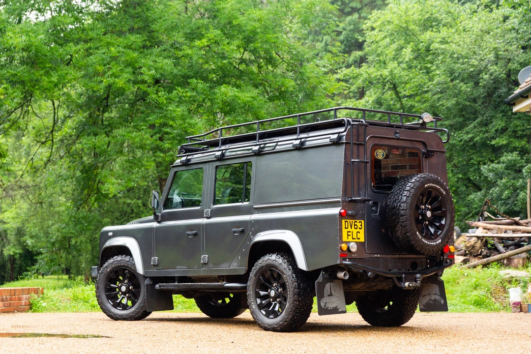 2013 Land Rover Defender 110 - Image 9 of 31