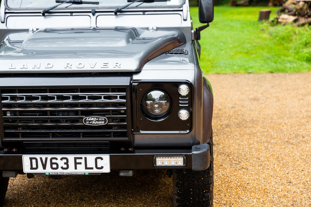 2013 Land Rover Defender 110 - Image 21 of 31