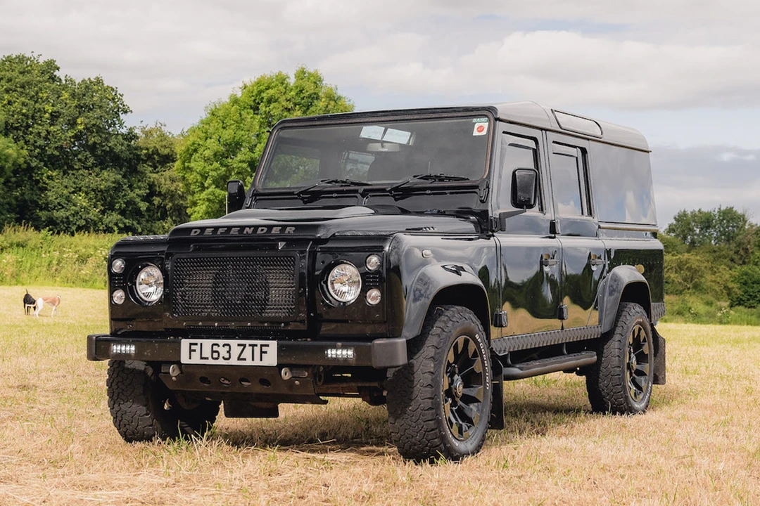 2013 Land Rover Defender 110 - Image 2 of 31