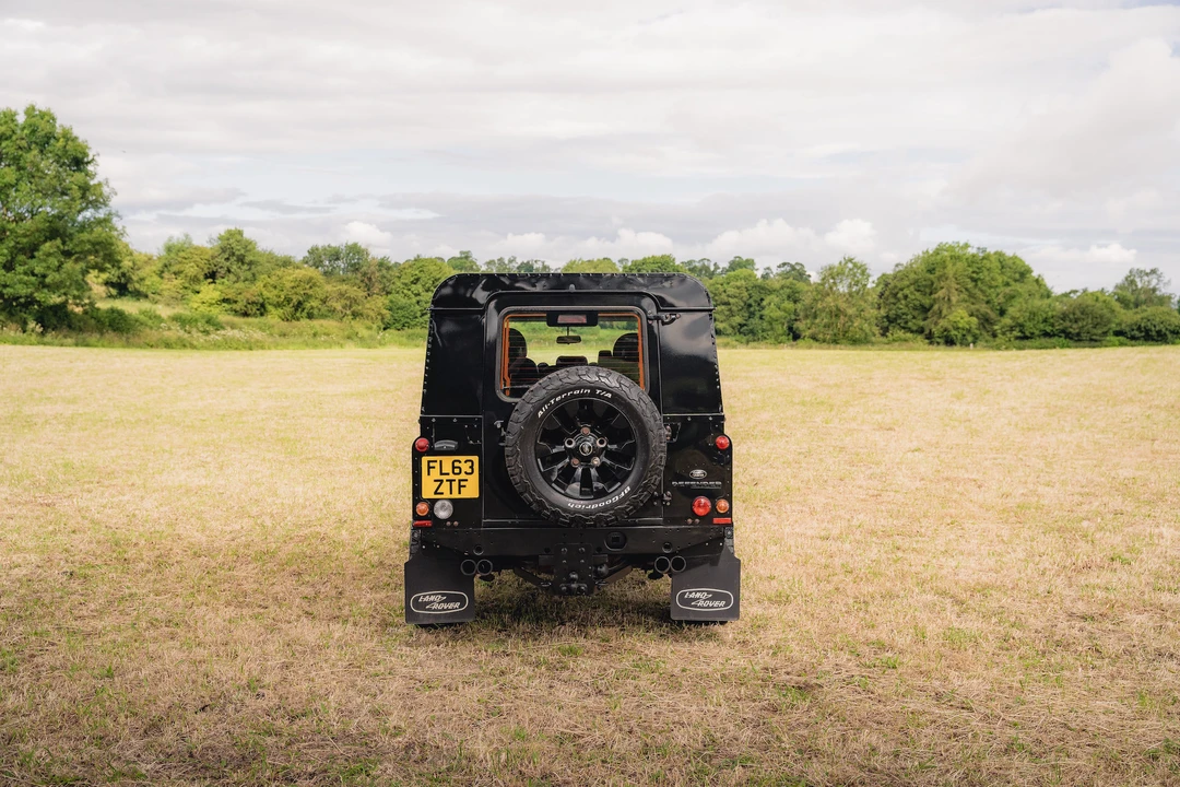 2013 Land Rover Defender 110 - Image 7 of 31