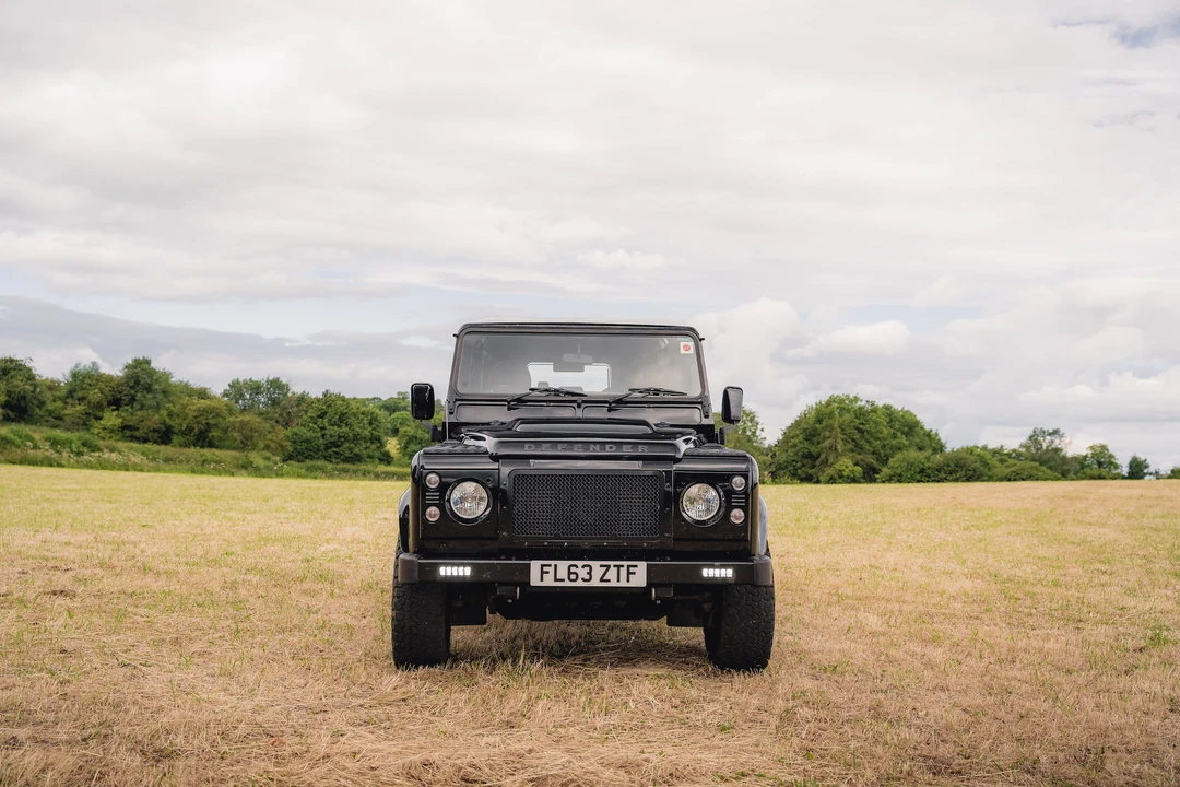2013 Land Rover Defender 110 - Image 11 of 31