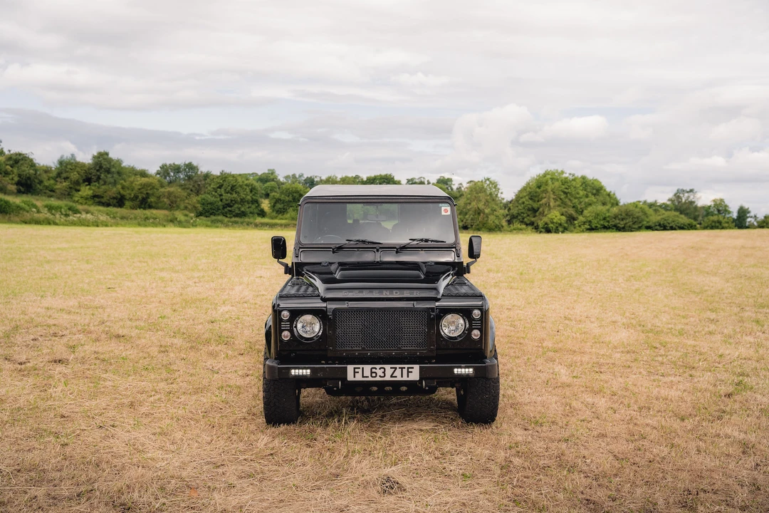 2013 Land Rover Defender 110 - Image 3 of 31