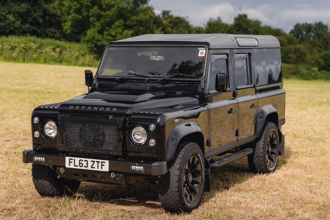 2013 Land Rover Defender 110 - Image 21 of 31