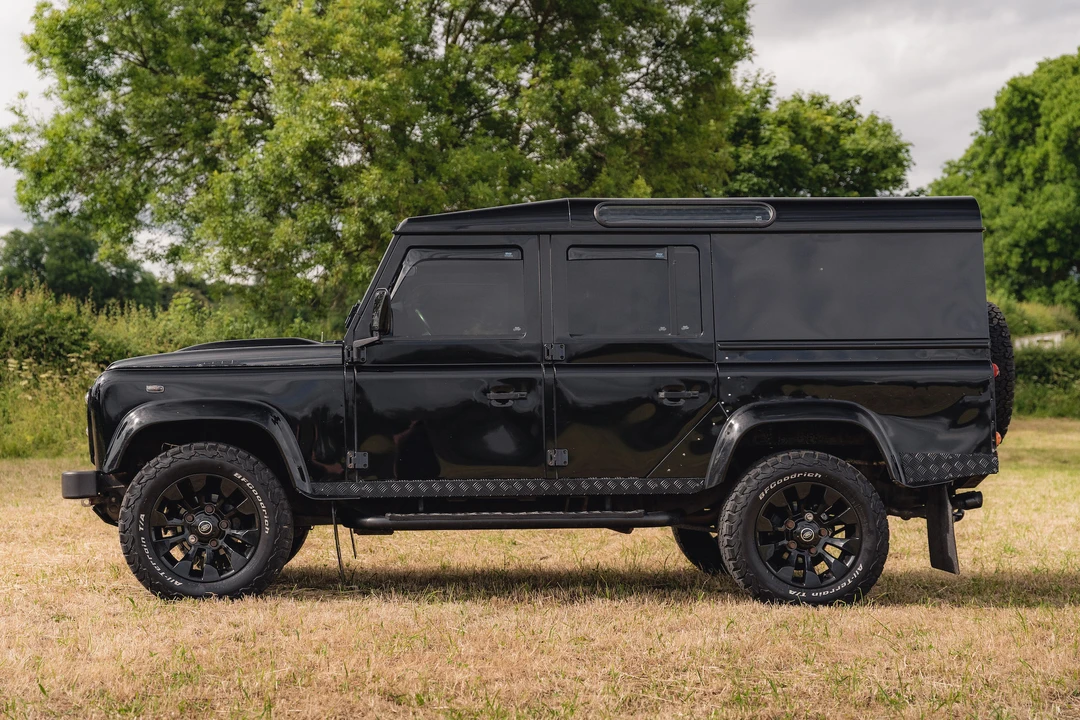 2013 Land Rover Defender 110 - Image 20 of 31
