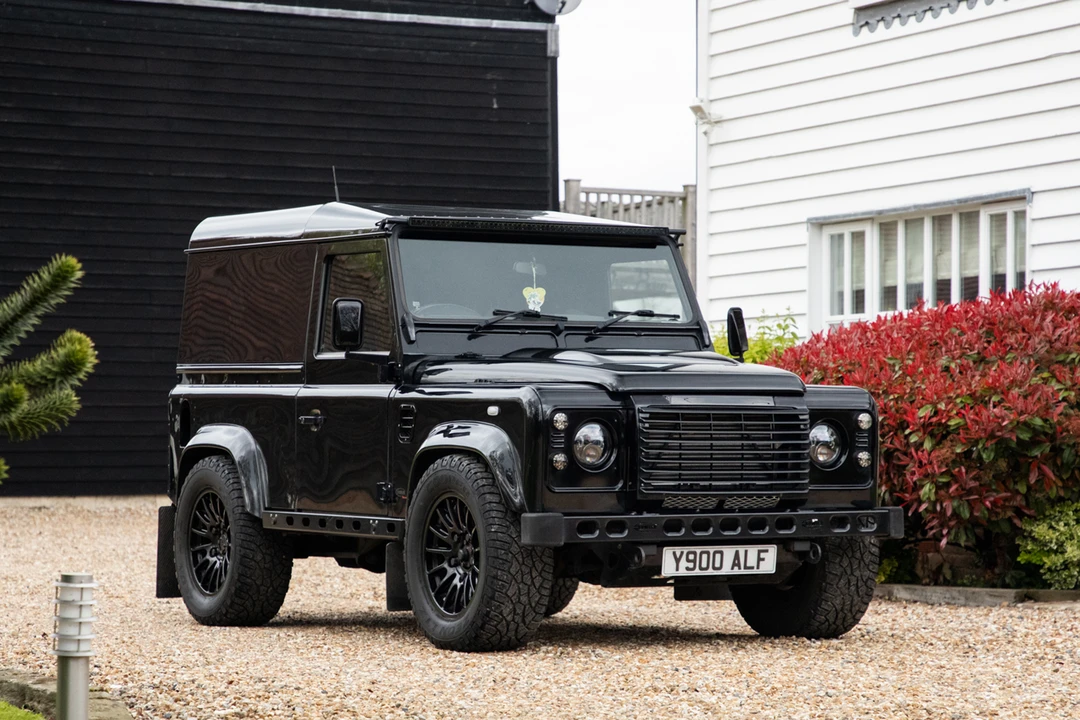 2013 Land Rover Defender 90 - Image 2 of 31