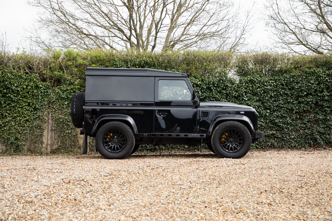 2013 Land Rover Defender 90 - Image 7 of 31