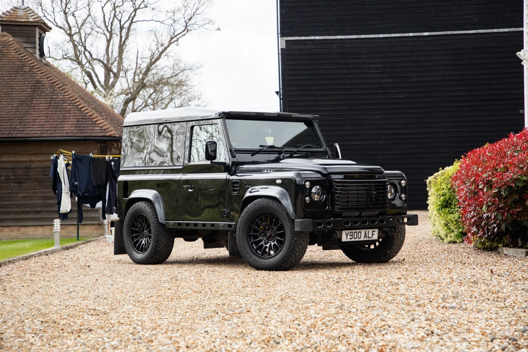 2013 Land Rover Defender 90 - Image 16 of 31