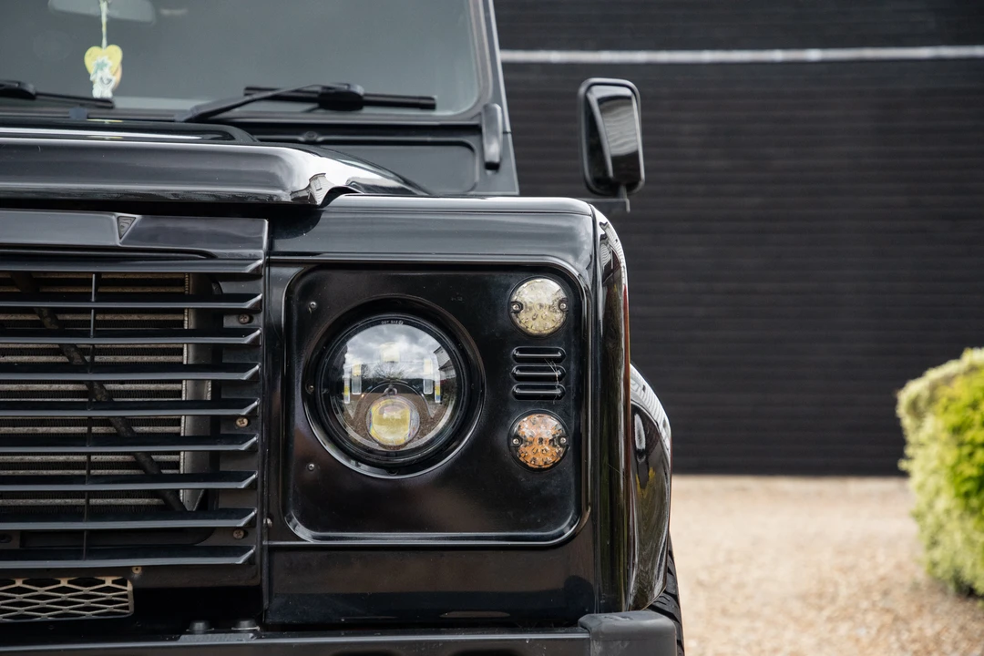 2013 Land Rover Defender 90 - Image 24 of 31