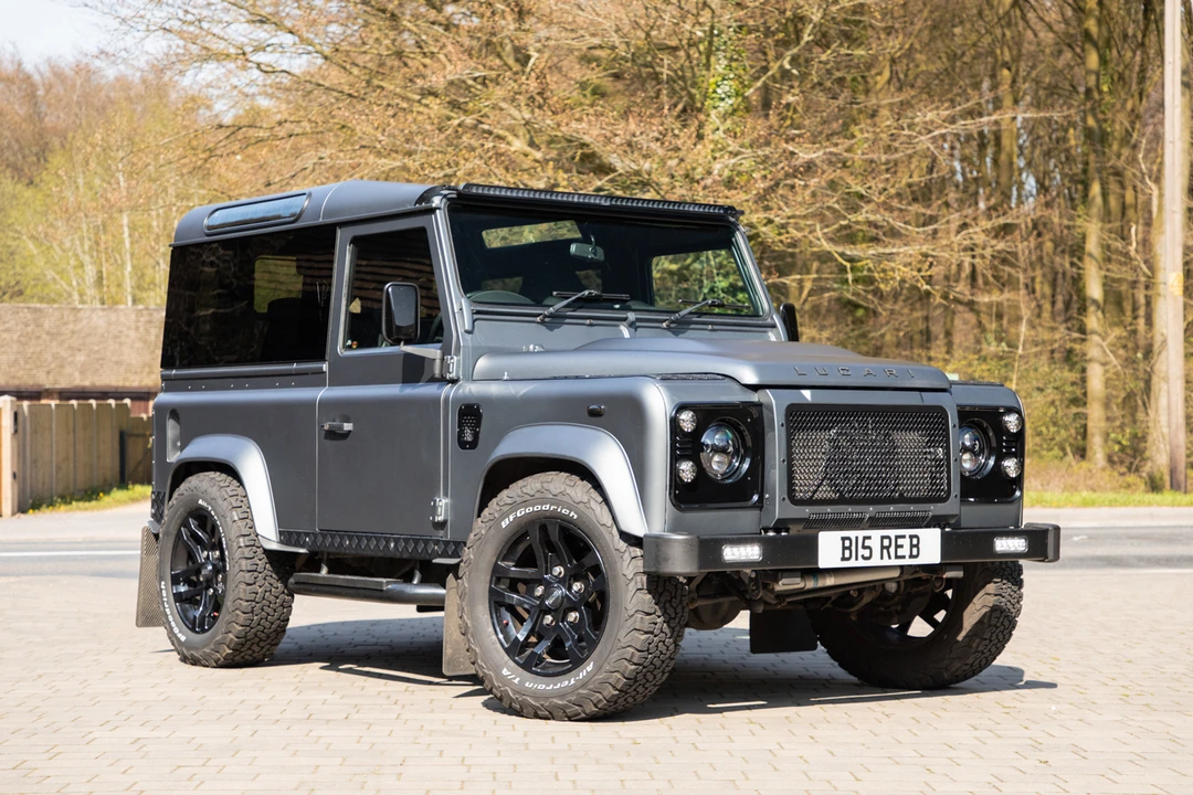 2013 Land Rover Defender 90 - Image 2 of 31