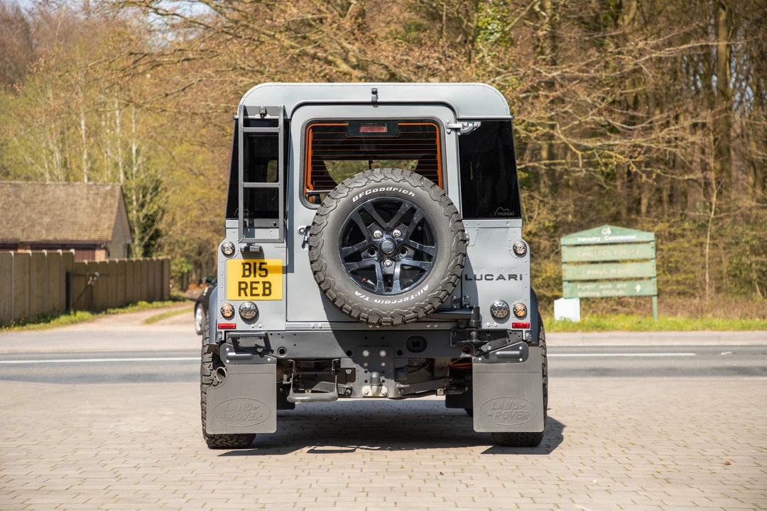 2013 Land Rover Defender 90 - Image 7 of 31