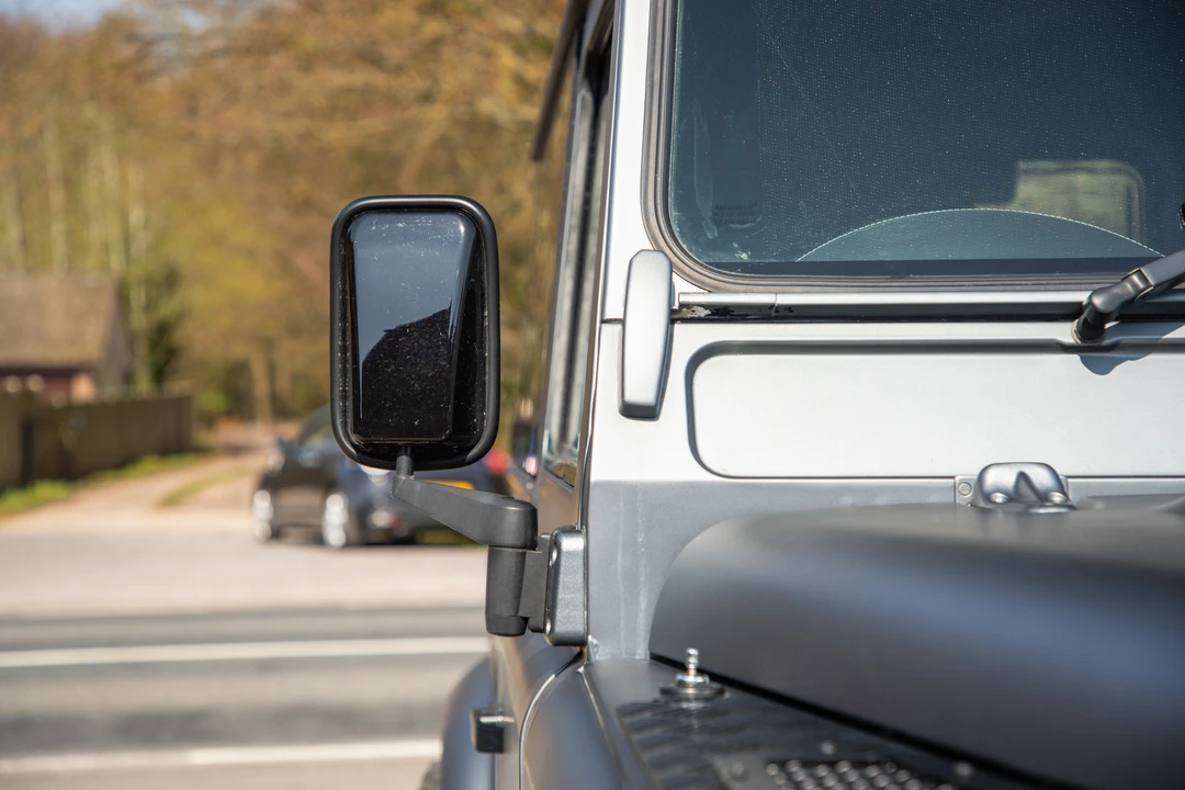 2013 Land Rover Defender 90 - Image 26 of 31