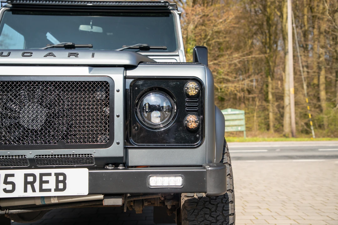 2013 Land Rover Defender 90 - Image 21 of 31