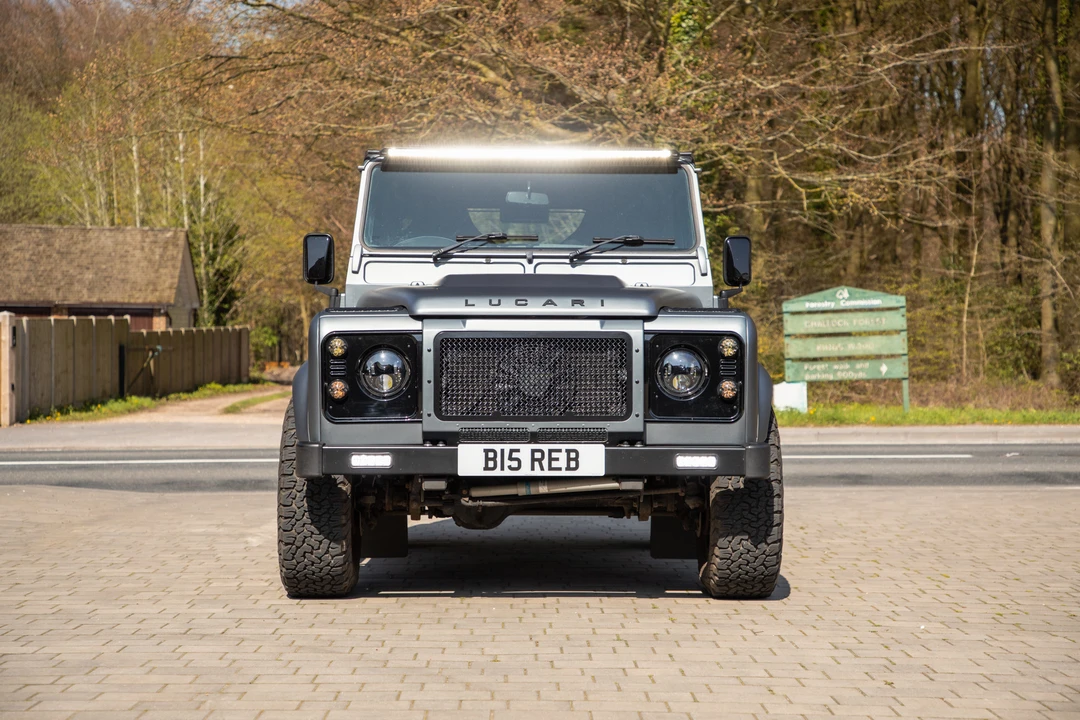 2013 Land Rover Defender 90 - Image 11 of 31